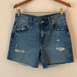 Old Navy High Rise Slouchy Straight Denim Shorts size 2